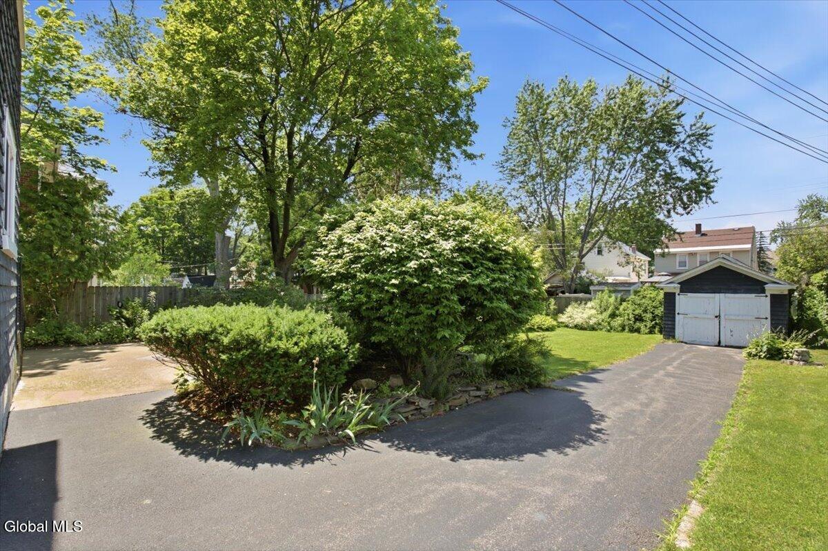 809 Wright Avenue Schenectady, NY 12309 - Photo 30 of 35 07-004_MW2_3330