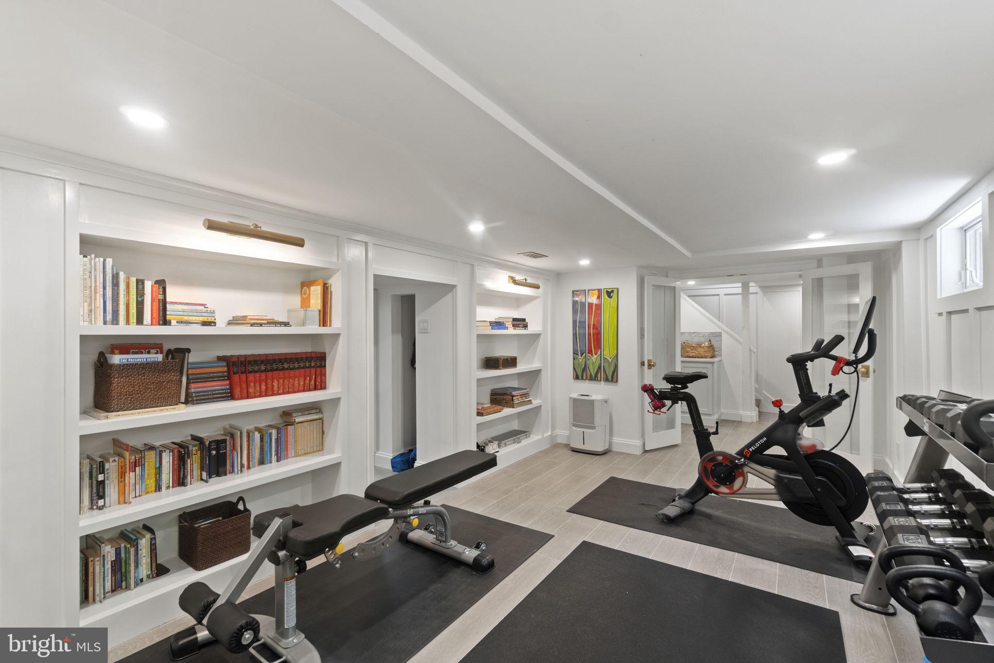 4860 Chevy Chase Boulevard Chevy Chase, MD 20815 - Photo 36 of 47