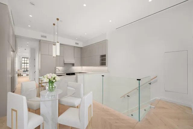 $35,000 | 46 East 65th Street, Unit 2 | Lenox Hill