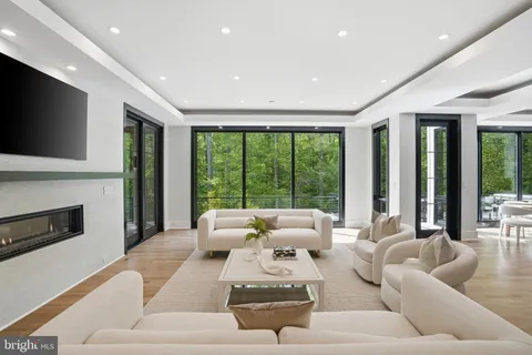 $6,375,000 | 938 Saigon Road, McLean, VA 22102