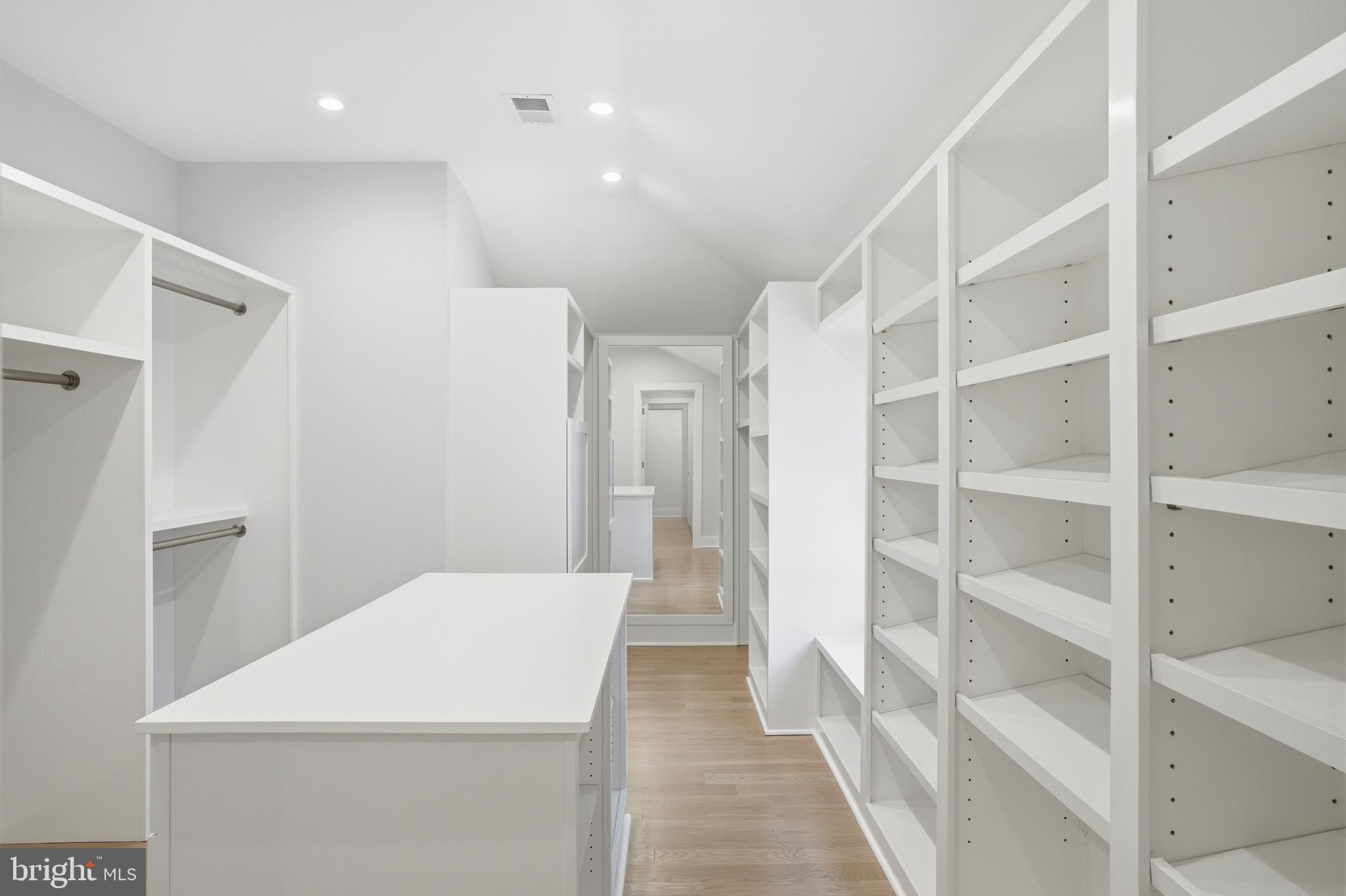 938 Saigon Road McLean, VA 22102 - Photo 53 of 99