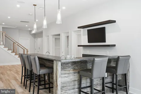 $6,375,000 | 938 Saigon Road, McLean, VA 22102