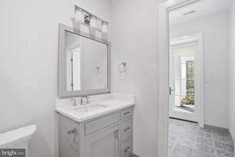 $6,375,000 | 938 Saigon Road, McLean, VA 22102