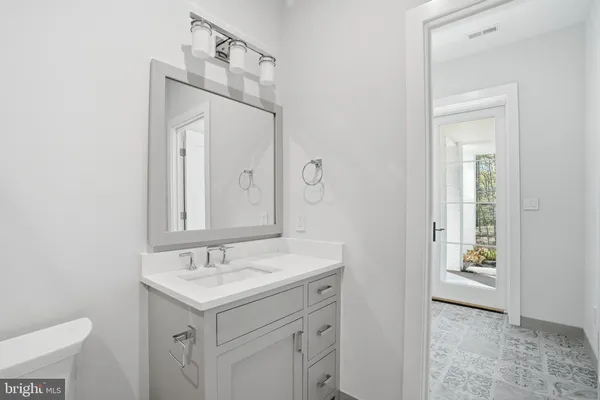 $6,375,000 | 938 Saigon Road, McLean, VA 22102