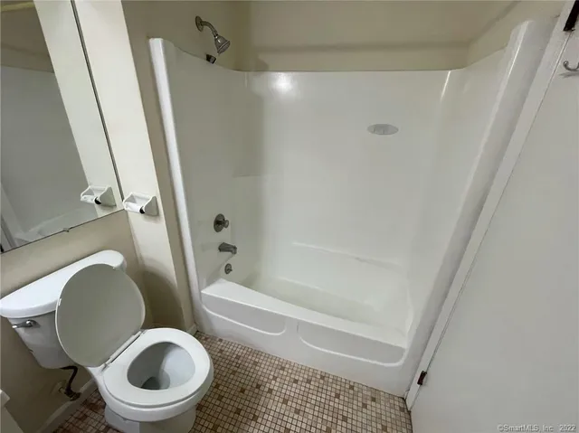 $1,400 | 565 Talcottville Road, Unit 2B7, Vernon Rockville, CT 06066