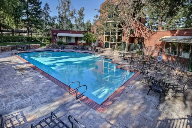 a view of a house with entertaining space