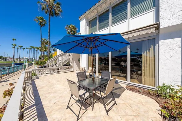 $1,660,000 | 85 Kingston Court West, Coronado, CA 92118