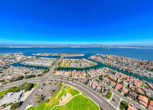 $1,660,000 | 85 Kingston Court West, Coronado, CA 92118