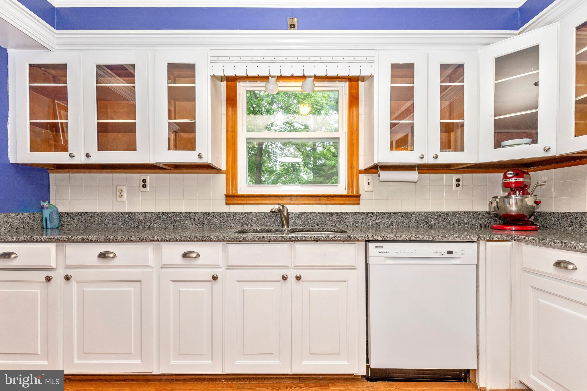 618 Sudbrook Road Baltimore, MD 21208 - Photo 12 of 40 New Granite Counters and Sink