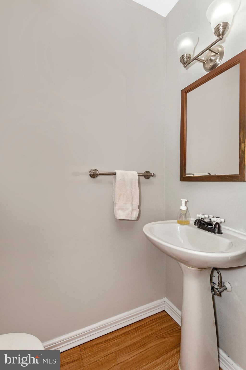 618 Sudbrook Road Baltimore, MD 21208 - Photo 17 of 40 Powder Room