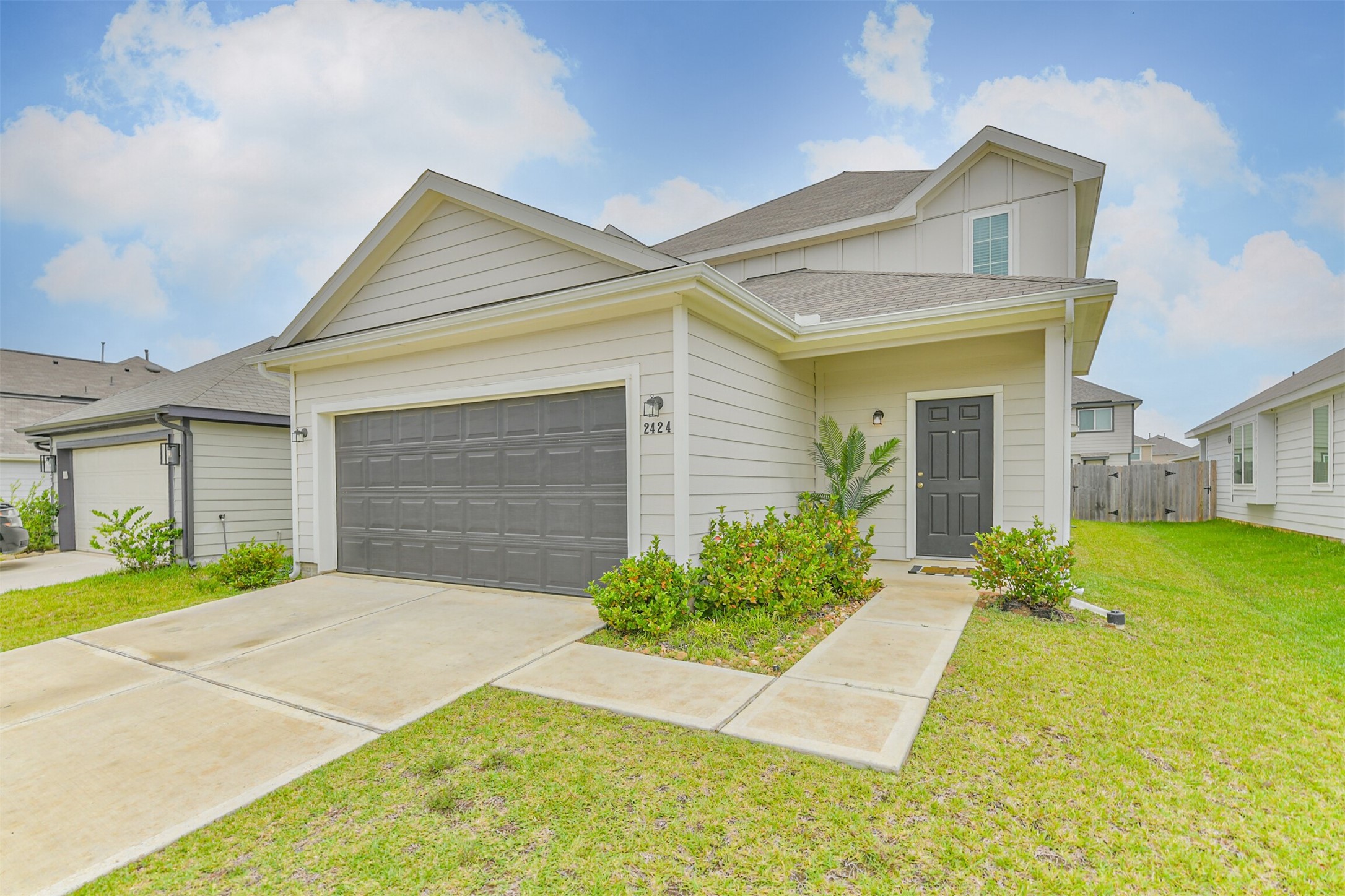 2424 Shellcracker Drive Conroe, TX 77384 - Photo 2 of 49
