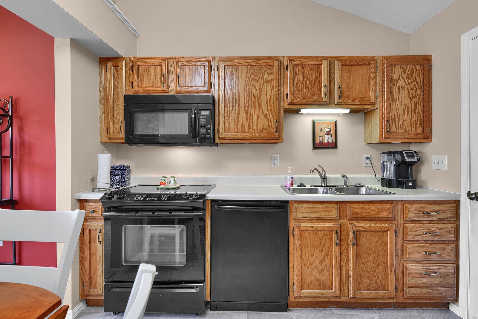 705 Lofty Point Drive, Unit D Ballwin, MO 63021 - Photo 7 of 18 Gallery Image 7