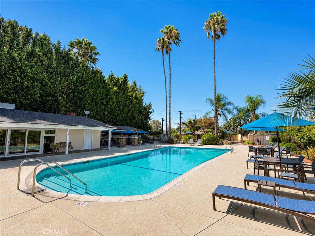 8600 Contreras Street, Unit 54 Paramount, CA 90723 - Photo 9 of 13 Pool in Community