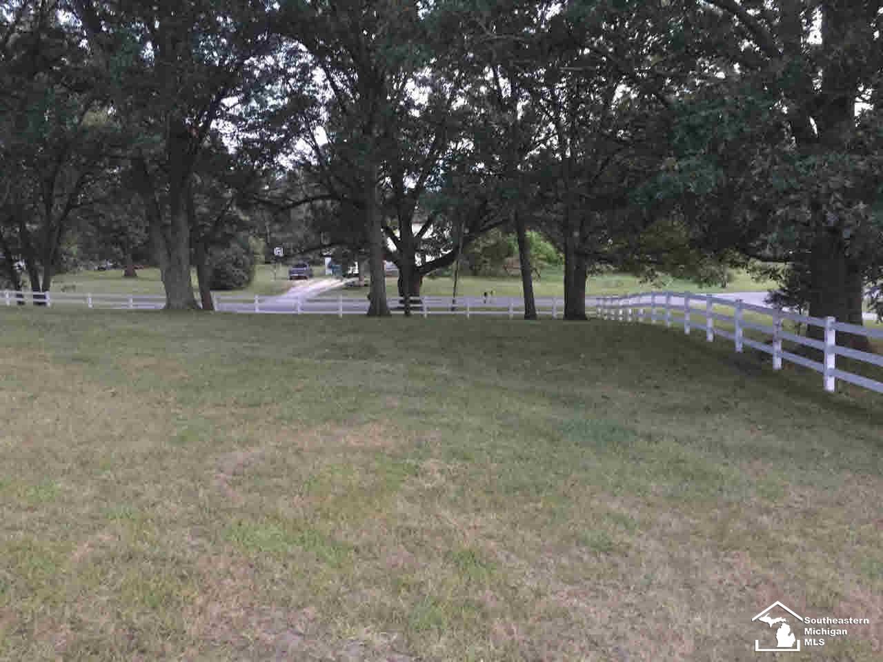 13300 Todd Road Ida, MI 48140 - Photo 2 of 25