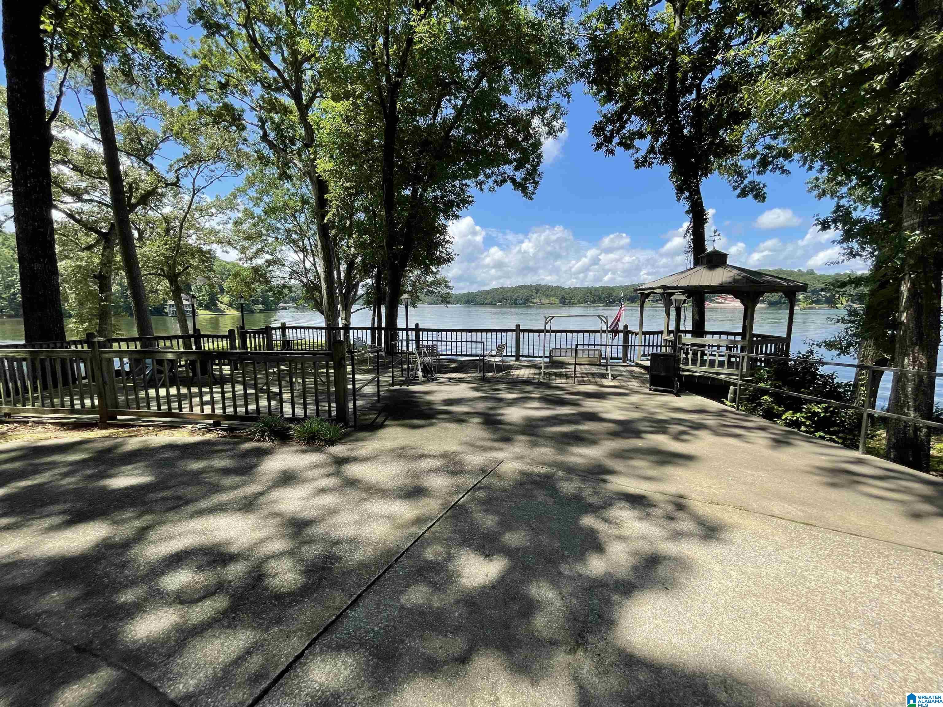 575 Ridgeway Circle Talladega, AL 35160 - Photo 13 of 41