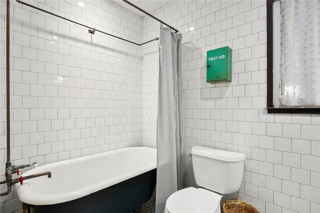 $475,000 | 1303 Glencrest Drive, Austin, TX 78723