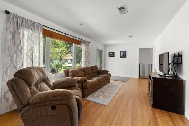 $475,000 | 1303 Glencrest Drive, Austin, TX 78723