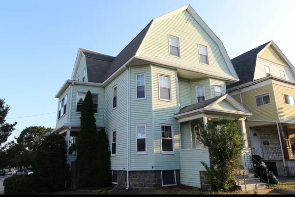$4,300 | 27 Princeton Street, Unit 2, Medford, MA 02155