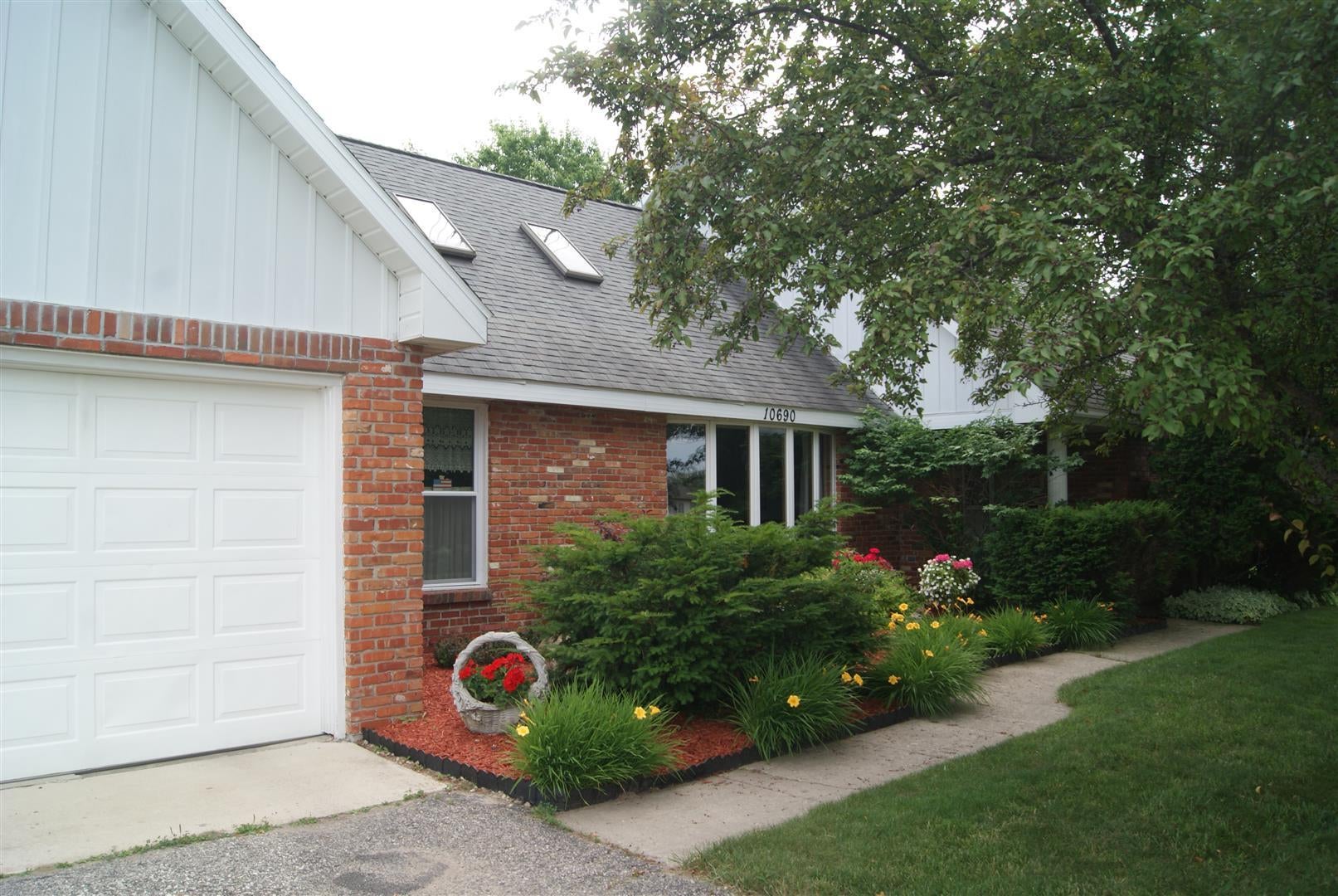 10690 Moonlight Bay Road Cheboygan, MI 49721 - Photo 17 of 18 Gallery Image 17