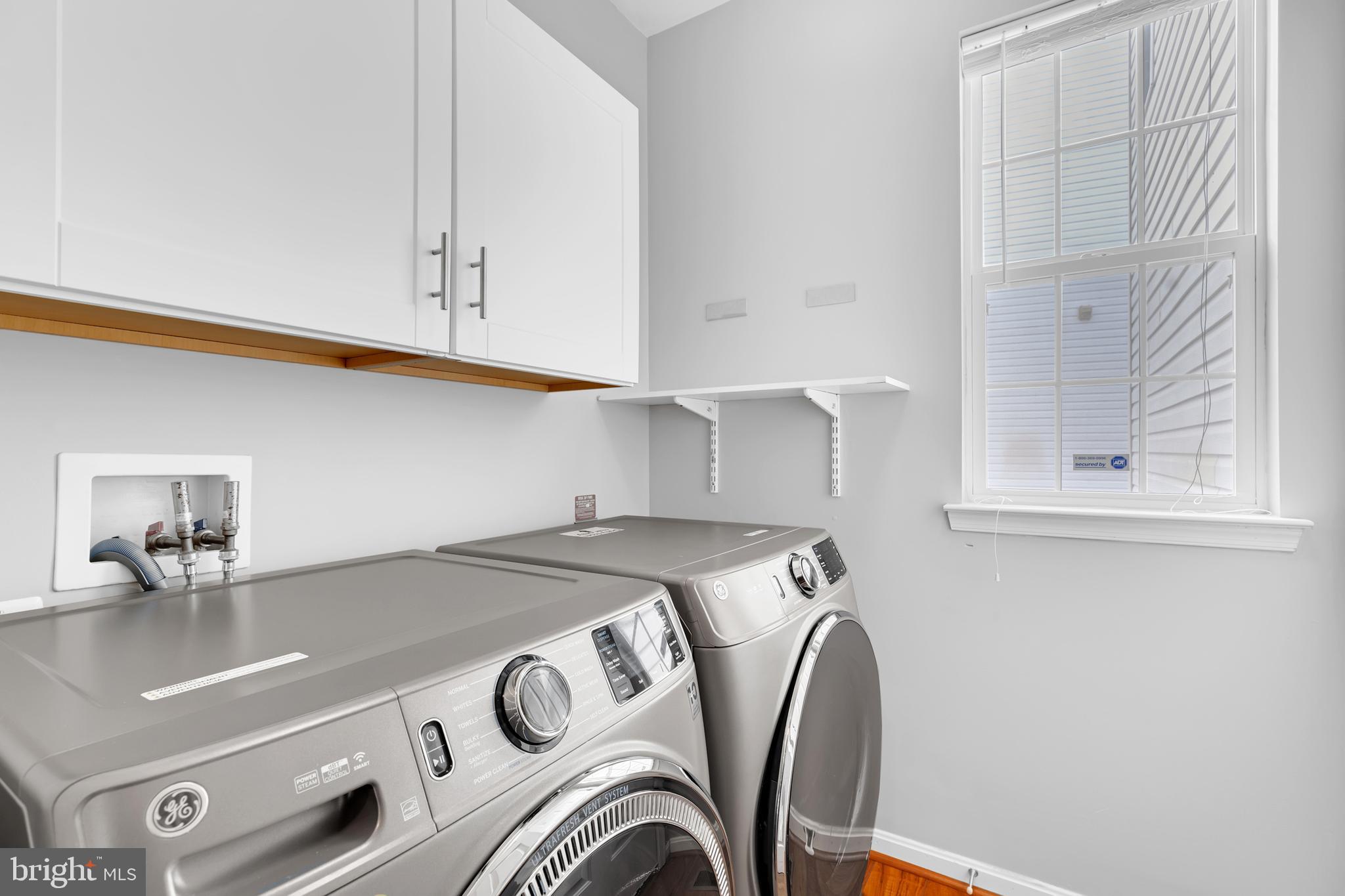 17397 Tedler Circle Round Hill, VA 20141 - Photo 18 of 62 Main Level Laundry