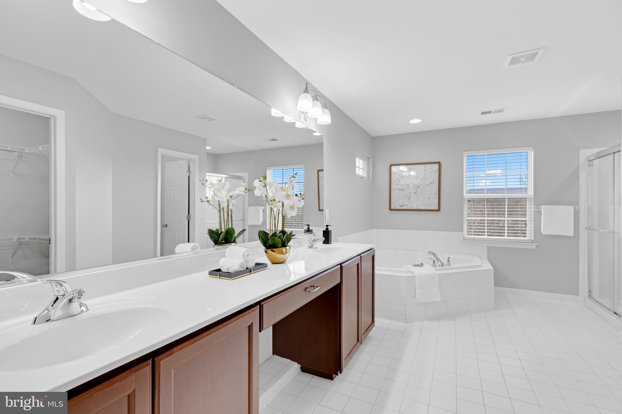 17397 Tedler Circle Round Hill, VA 20141 - Photo 24 of 62 Luxurious Owner's Bath-Dual Vanity & Soaking tub