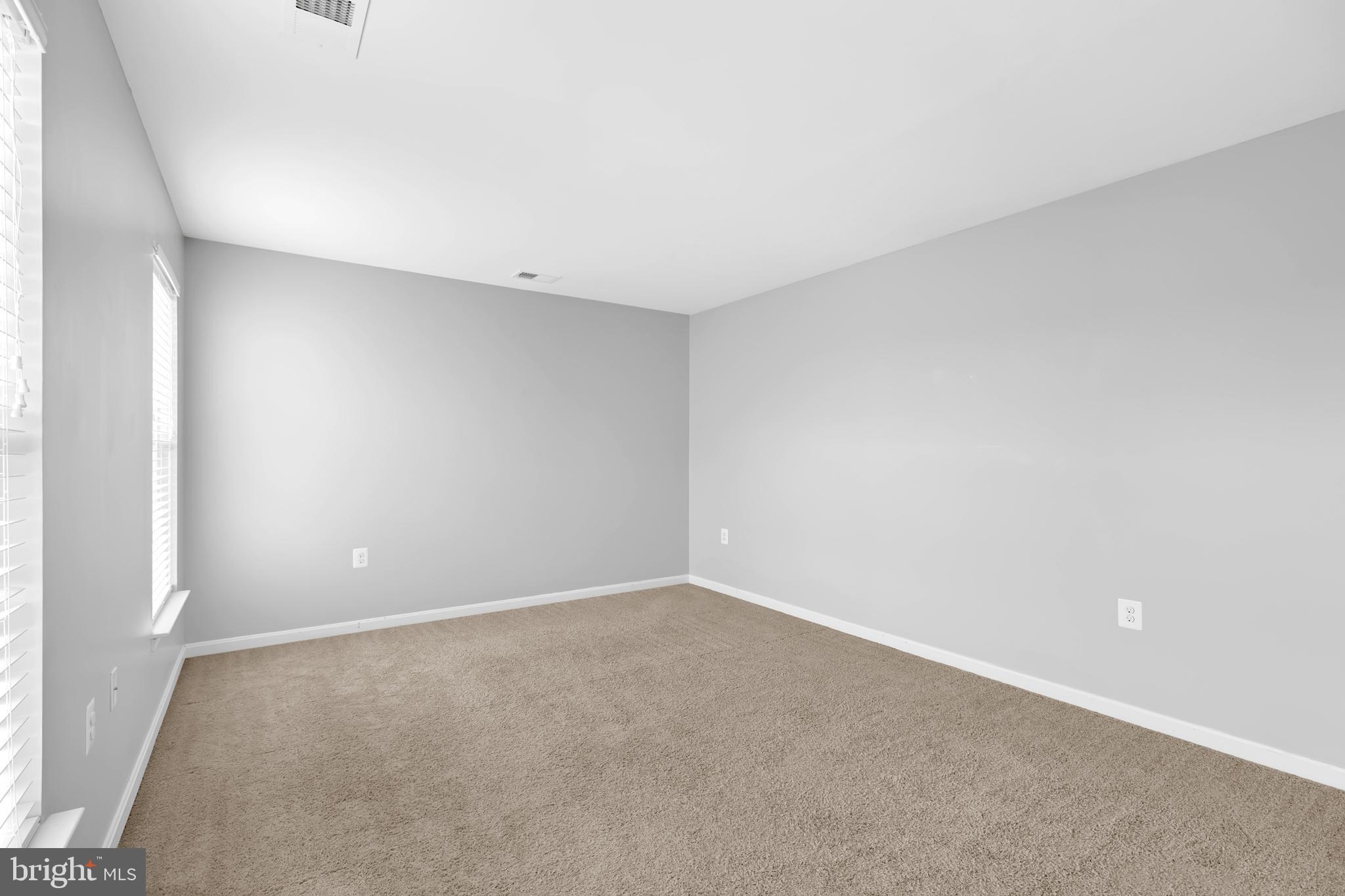 17397 Tedler Circle Round Hill, VA 20141 - Photo 32 of 62 Upper level -3rd Bedroom