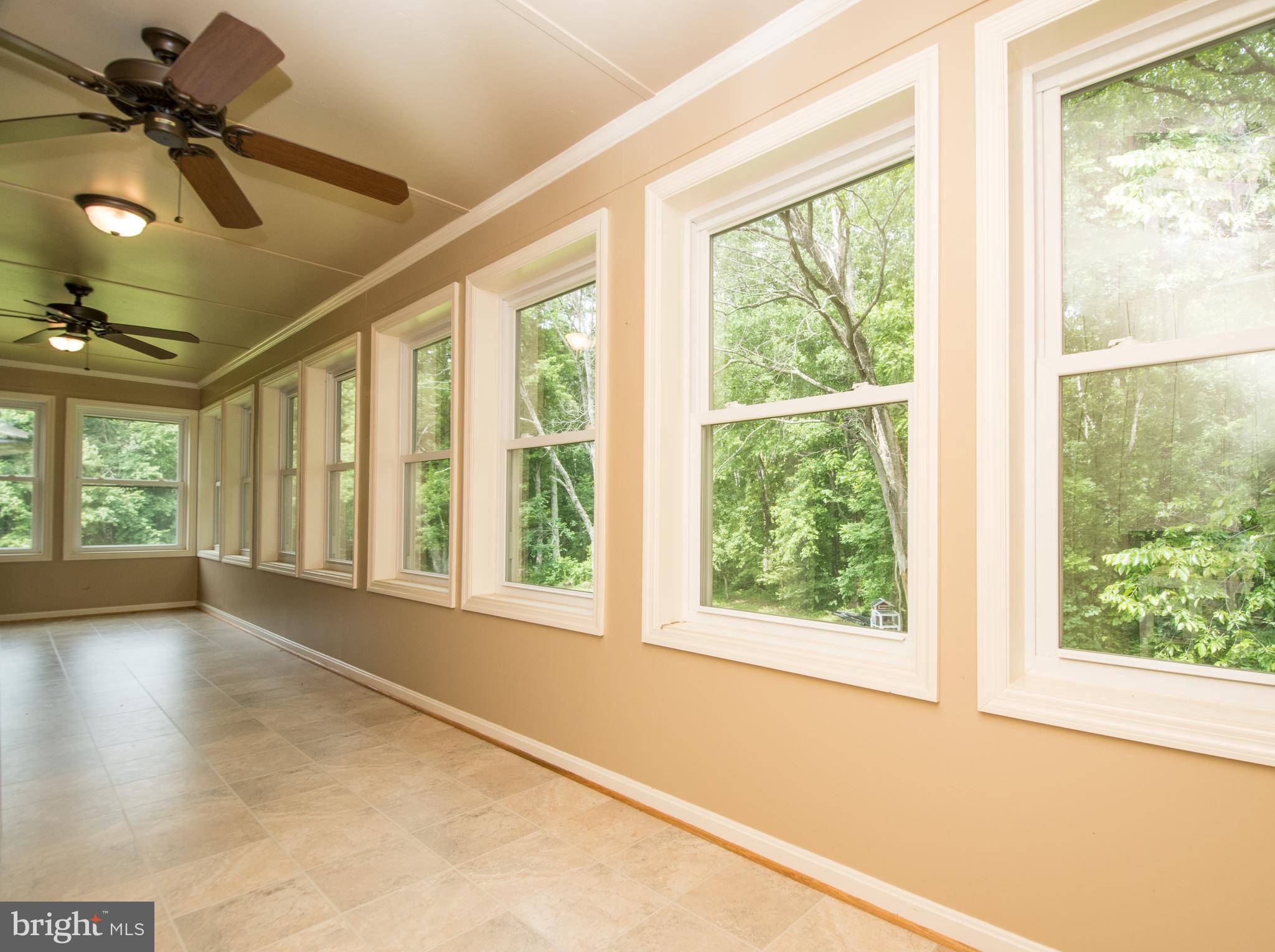 9700 Meetze Road Midland, VA 22728 - Photo 16 of 32 Upper level Sunroom