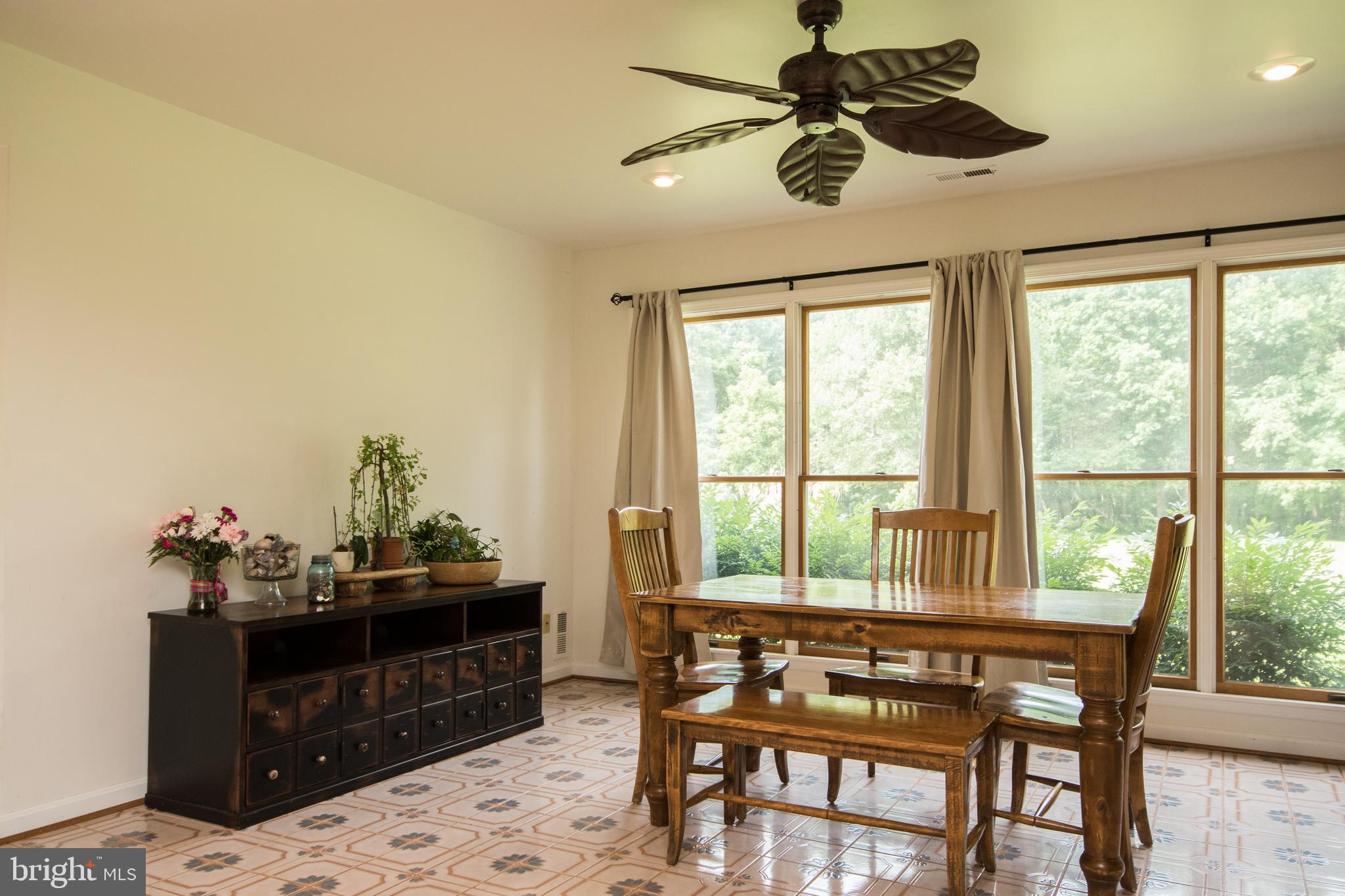 9700 Meetze Road Midland, VA 22728 - Photo 6 of 32 Sun Room/Family Room