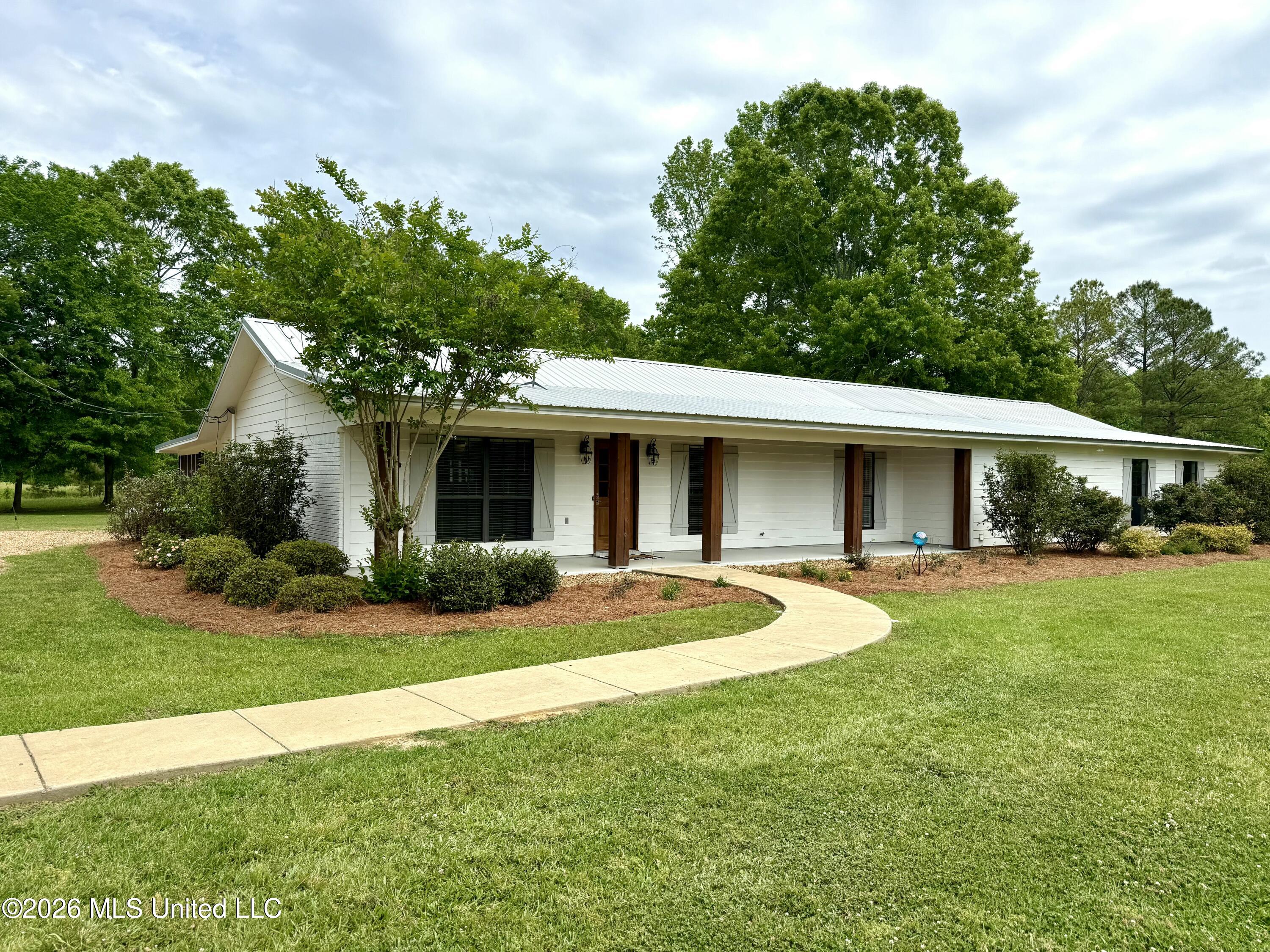 7351 Highway 488 Carthage, MS 39051 - Photo 12 of 71 IMG_6890