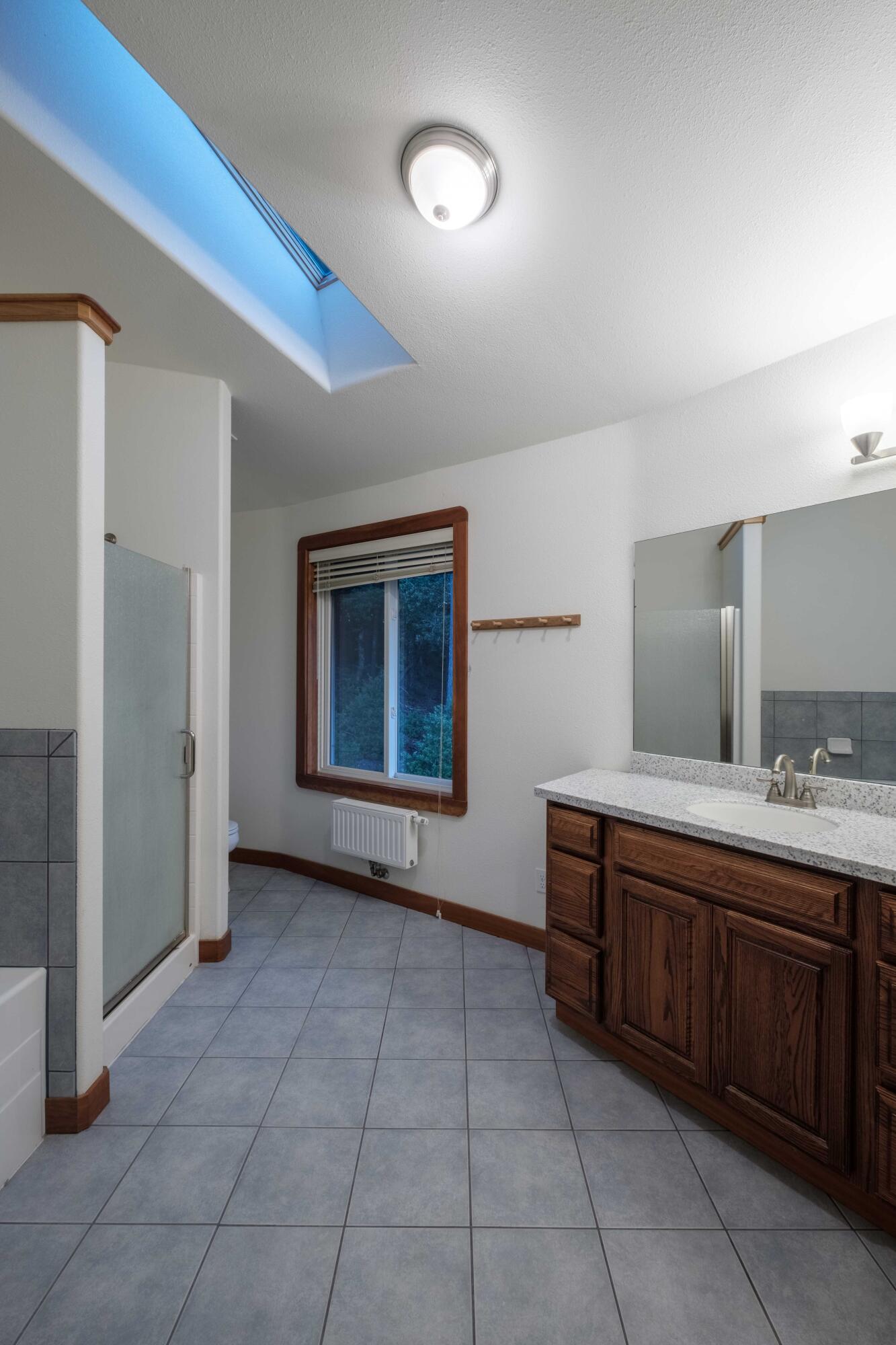 1 Thomas Road Miranda, CA 95553 - Photo 12 of 42