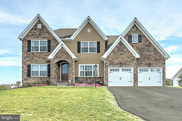 $641,123 | 122 Silver Circle, Unit ETHAN, Mechanicsburg, PA 17050