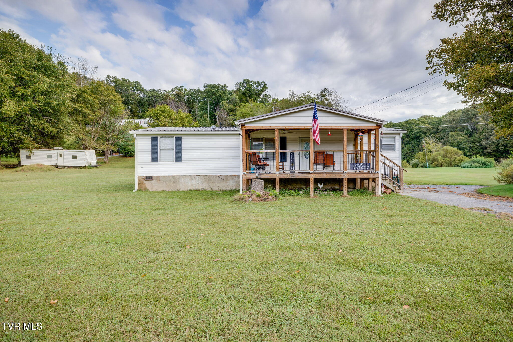 535 Nottingham Road Kingsport, TN 37660 - Photo 1 of 32 001