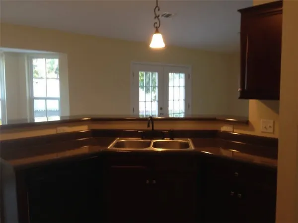 $1,700 | 239 Pecan Pointe Road East, Brunswick, GA 31525