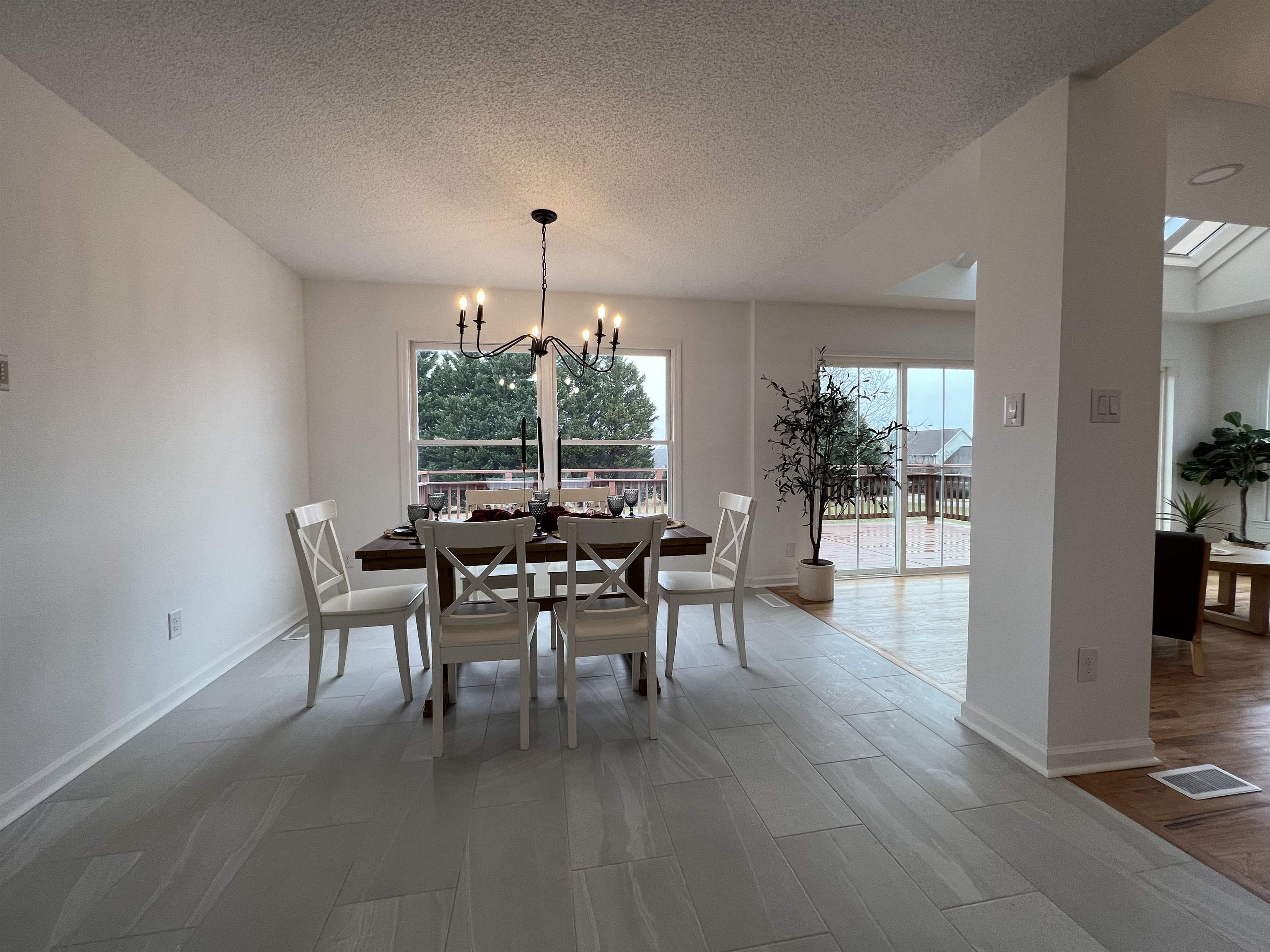 1220 Hanging Rock Road Boiling Springs, SC 29316 - Photo 6 of 19 Gallery Image 6
