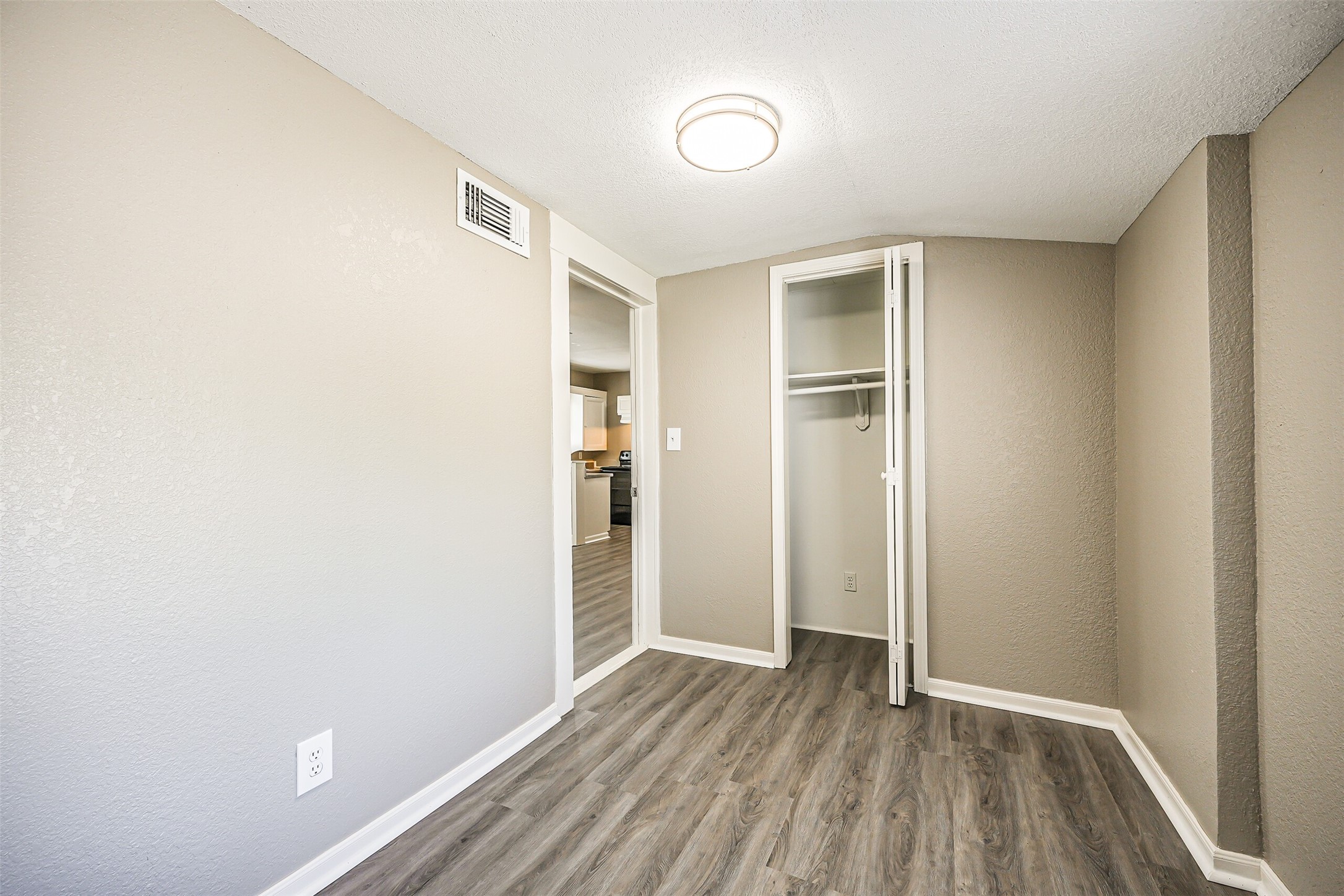 216 Redan Street, Unit 5 Houston, TX 77009 - Photo 20 of 26