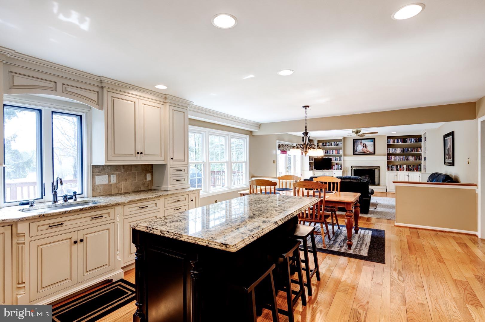 8 Willow Pond Road Malvern, PA 19355 - Photo 14 of 27 Kitchen and Island