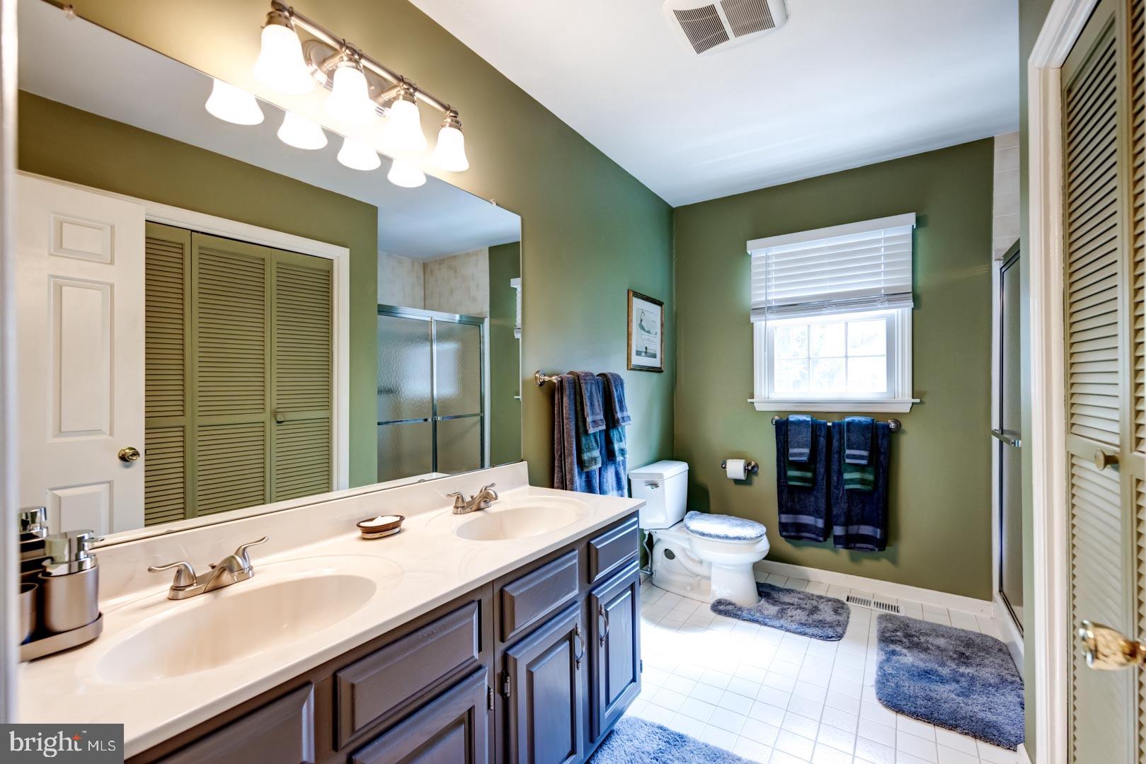 8 Willow Pond Road Malvern, PA 19355 - Photo 23 of 27 2nd Floor Hall Bathroom