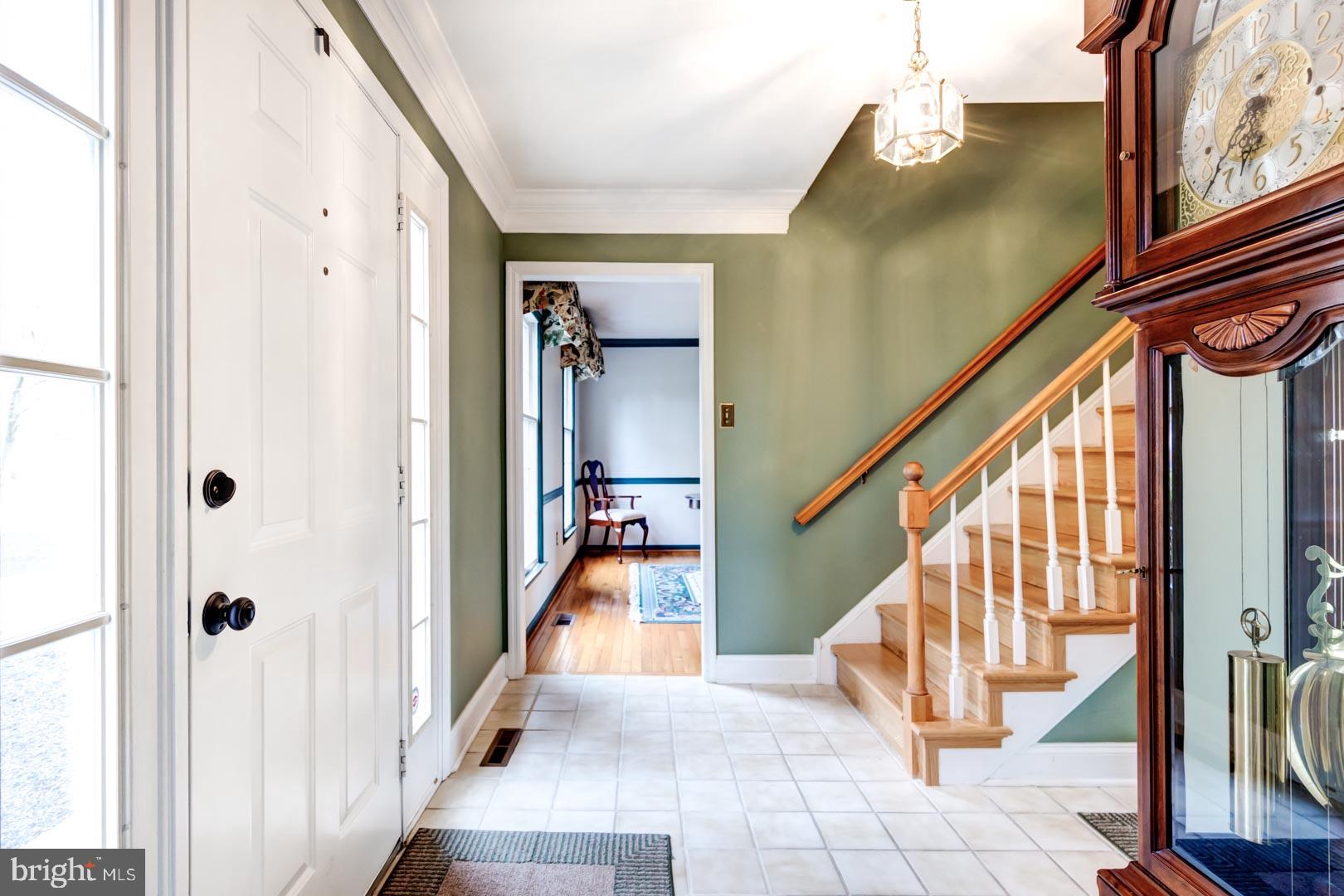 8 Willow Pond Road Malvern, PA 19355 - Photo 6 of 27 Foyer