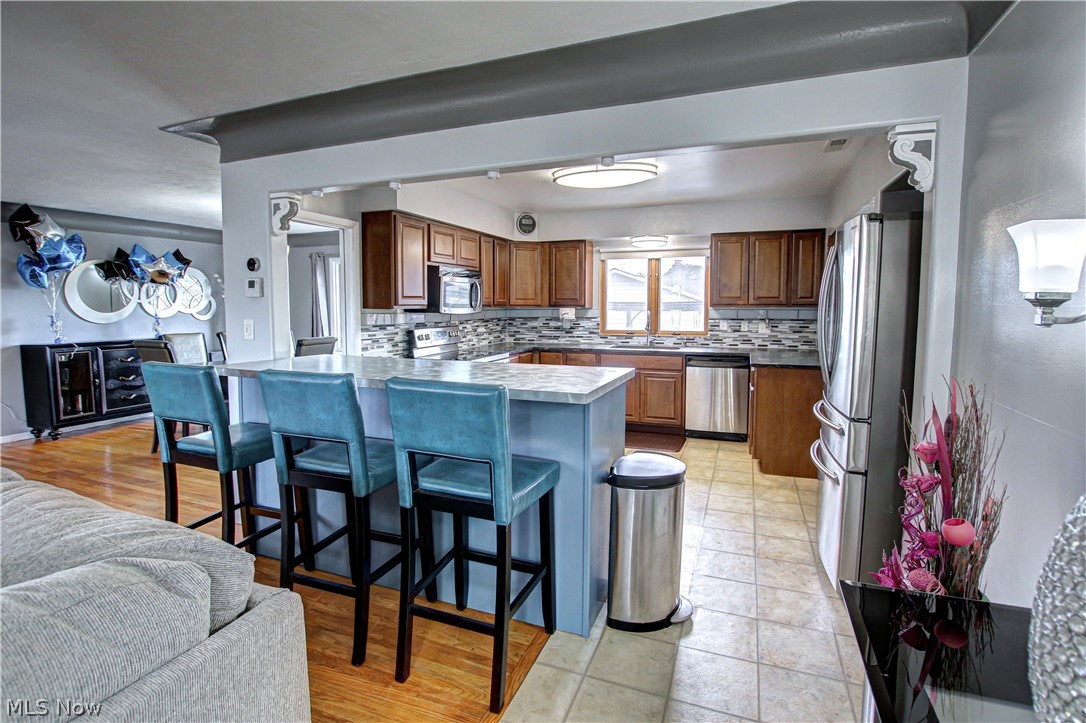 7880 York Road Cleveland, OH 44130 - Photo 5 of 34 Gallery Image 5
