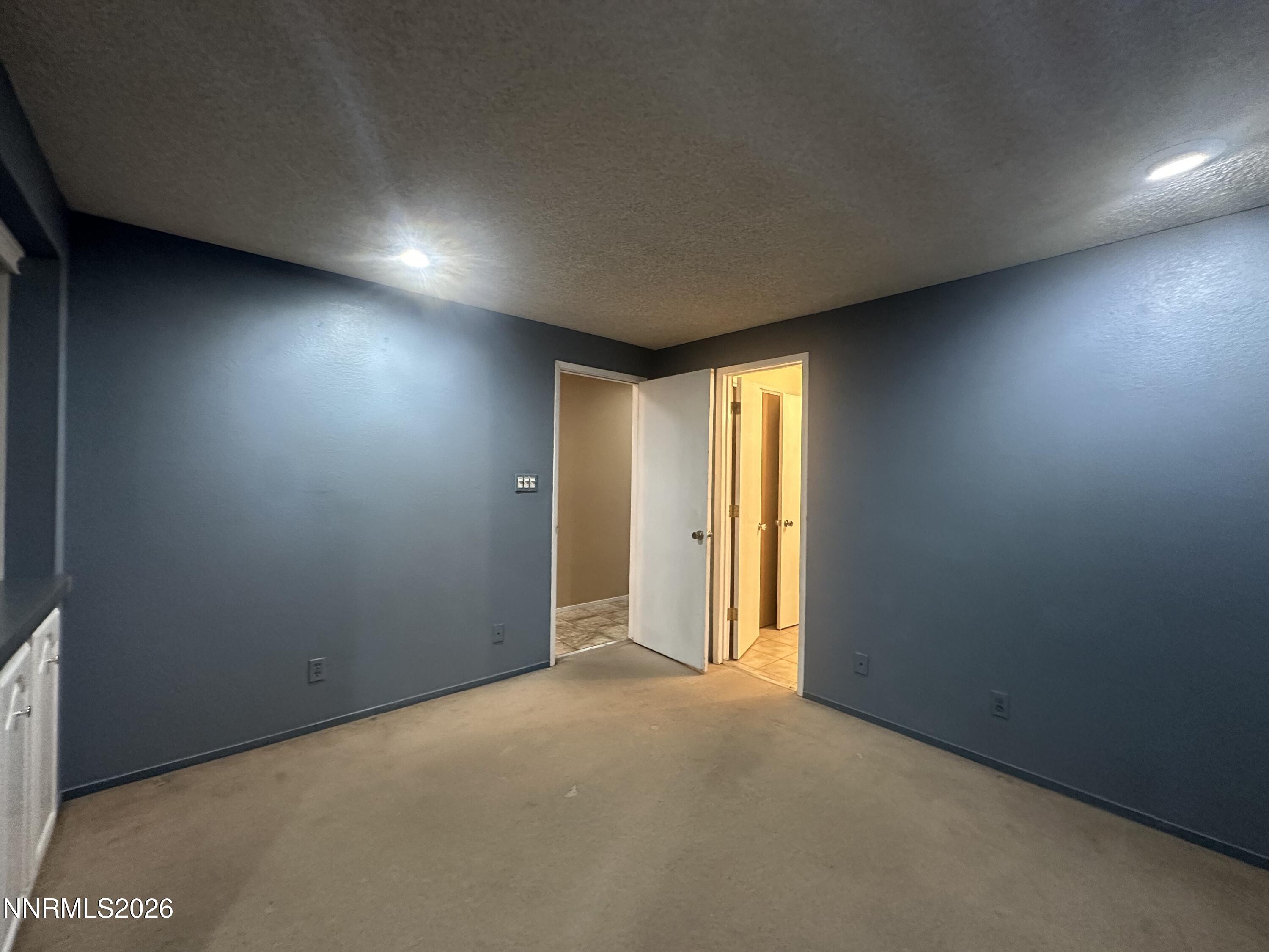 1500 Ellendale Court Reno, NV 89503 - Photo 16 of 25 Guest Bed