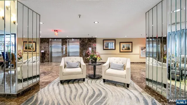 $2,250 | 316 Prospect Avenue, Unit 3D, Hackensack, NJ 07601