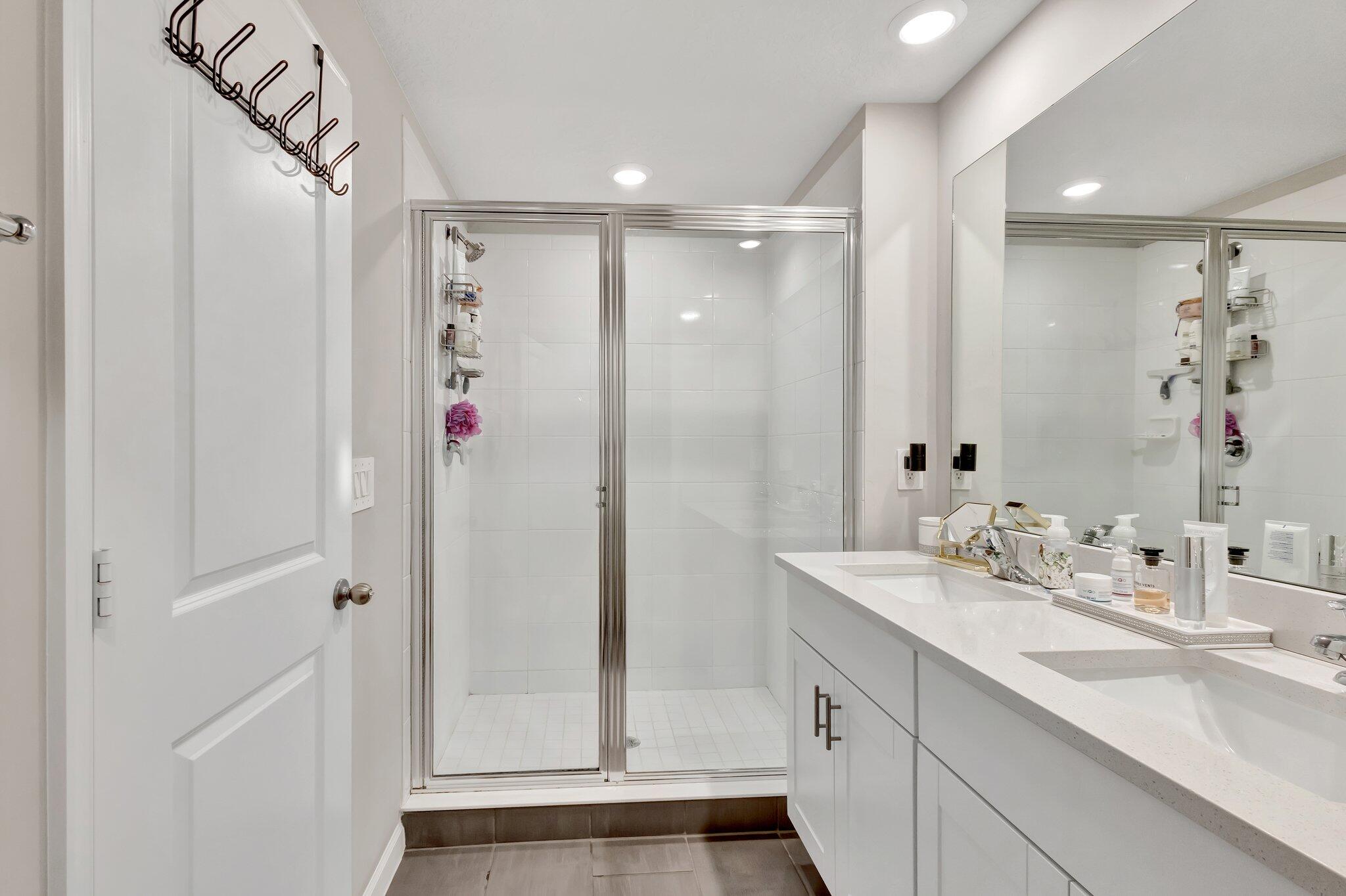 345 Southeast Angler Drive Stuart, FL 34994 - Photo 32 of 43 35-web-or-mls-5P1A9525