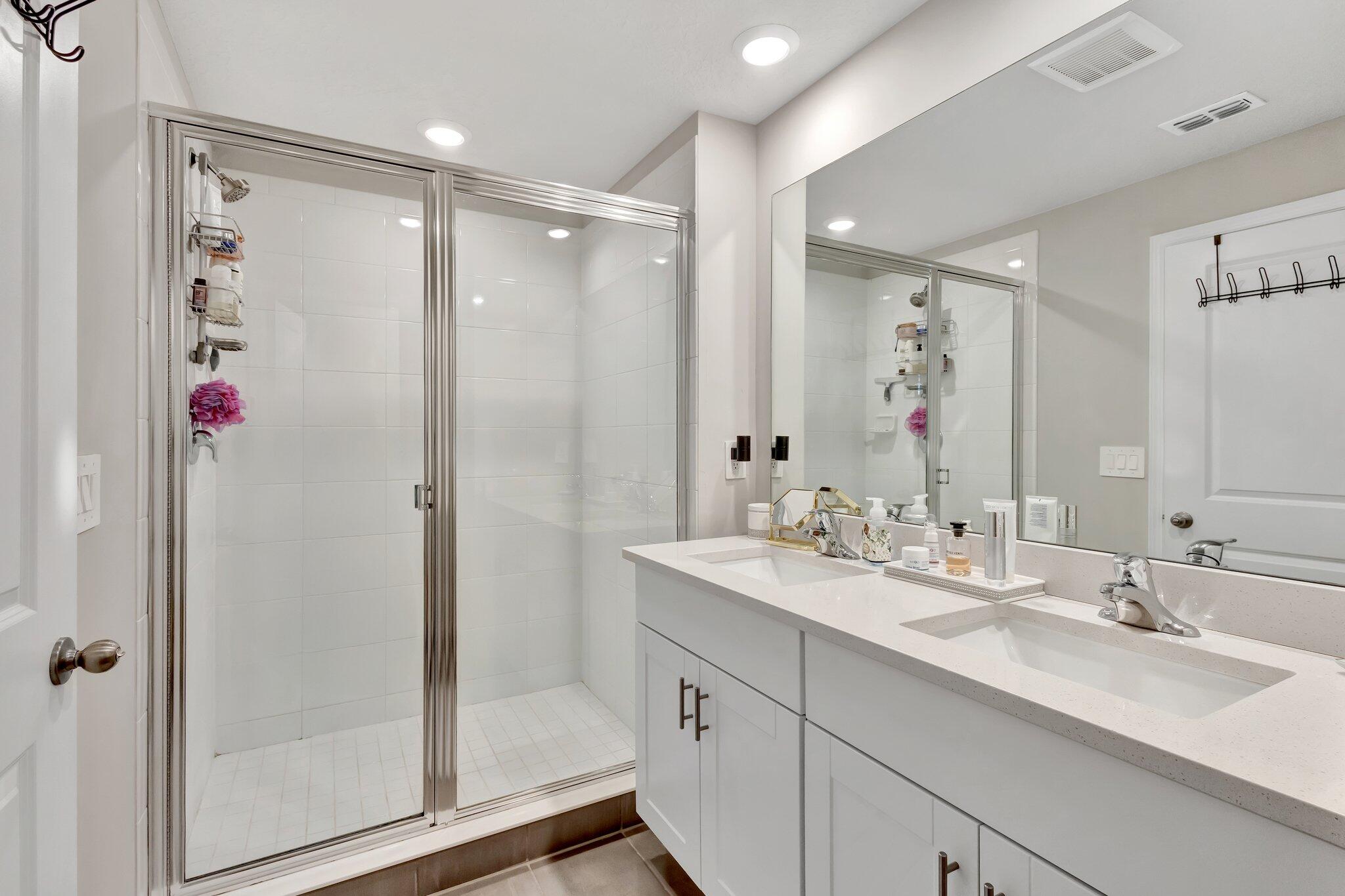 345 Southeast Angler Drive Stuart, FL 34994 - Photo 33 of 43 36-web-or-mls-5P1A9530