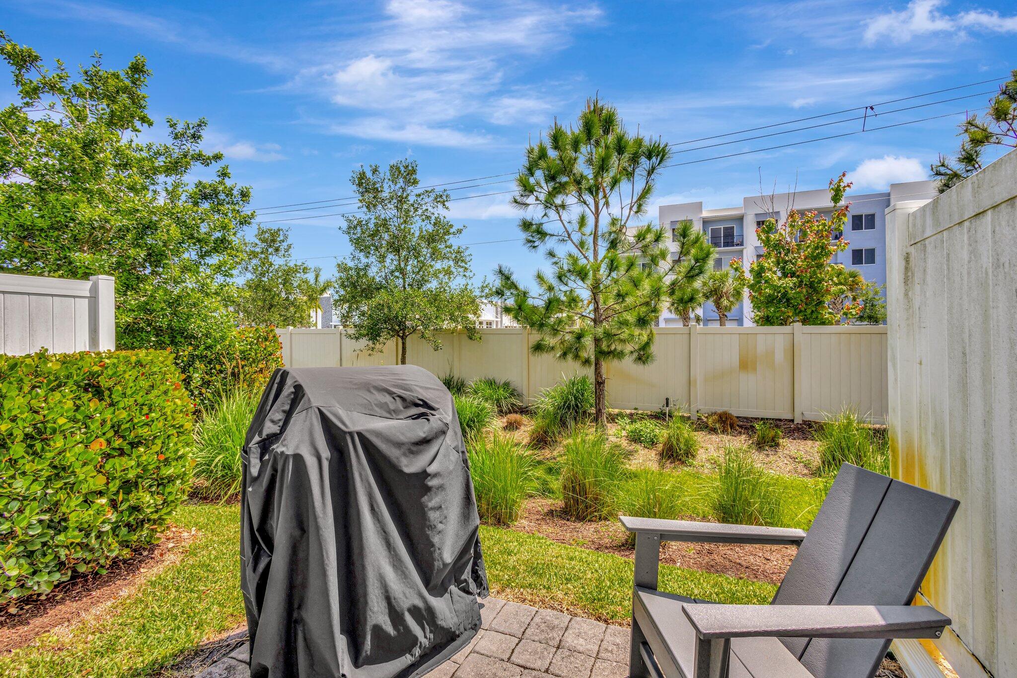 345 Southeast Angler Drive Stuart, FL 34994 - Photo 38 of 43 17-web-or-mls-5P1A9436