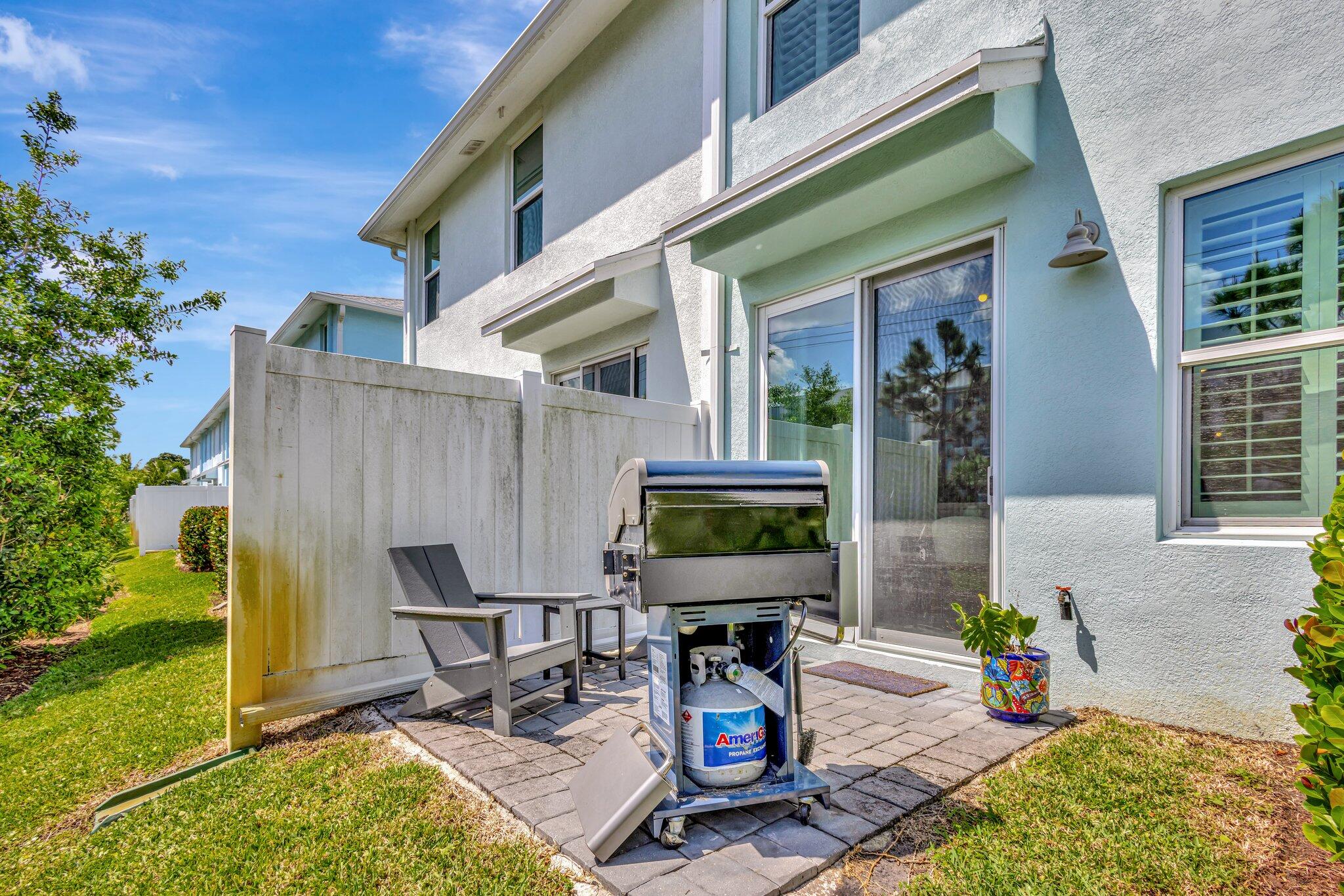 345 Southeast Angler Drive Stuart, FL 34994 - Photo 39 of 43 18-web-or-mls-5P1A9441