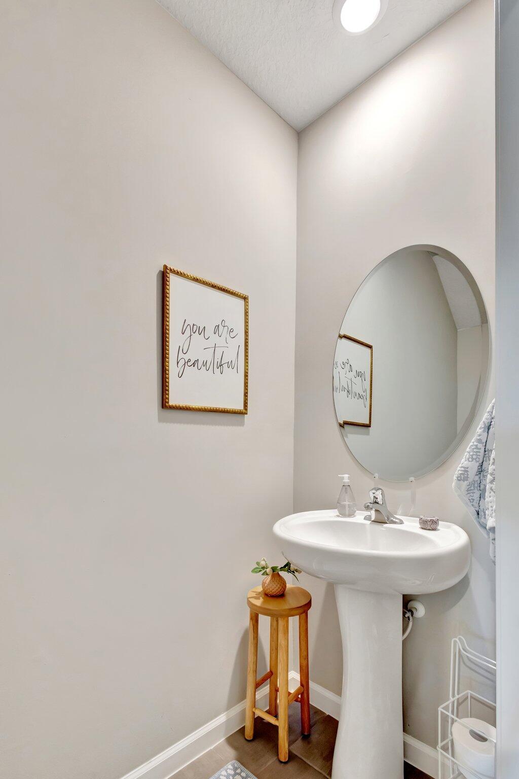 345 Southeast Angler Drive Stuart, FL 34994 - Photo 5 of 43 3-web-or-mls-5P1A9365