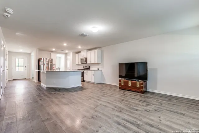 $419,999 | 4843 Closed Grip Way, San Antonio, TX 78261