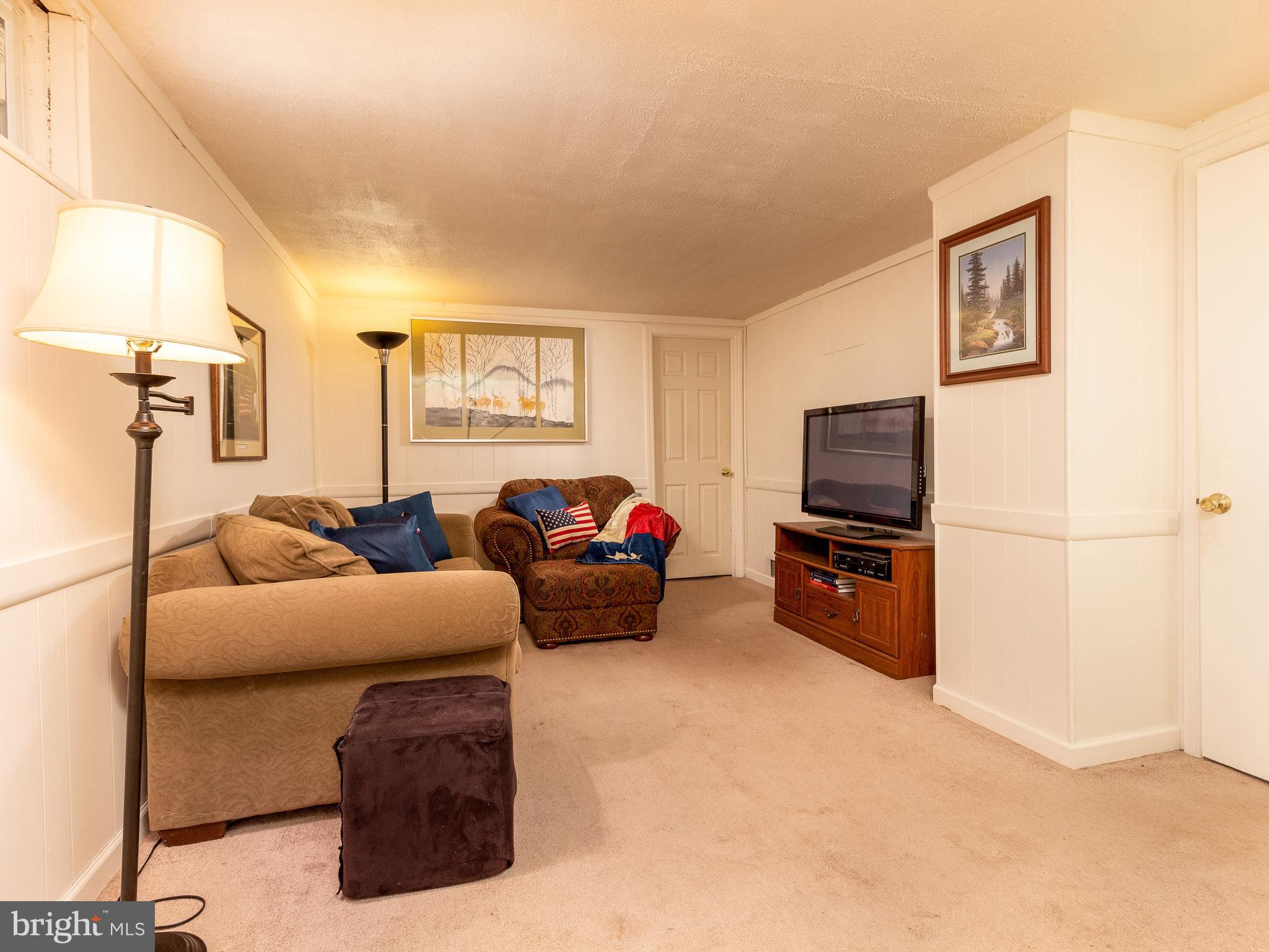 413 Tamara Circle Newark, DE 19711 - Photo 22 of 35 Basement Family Room