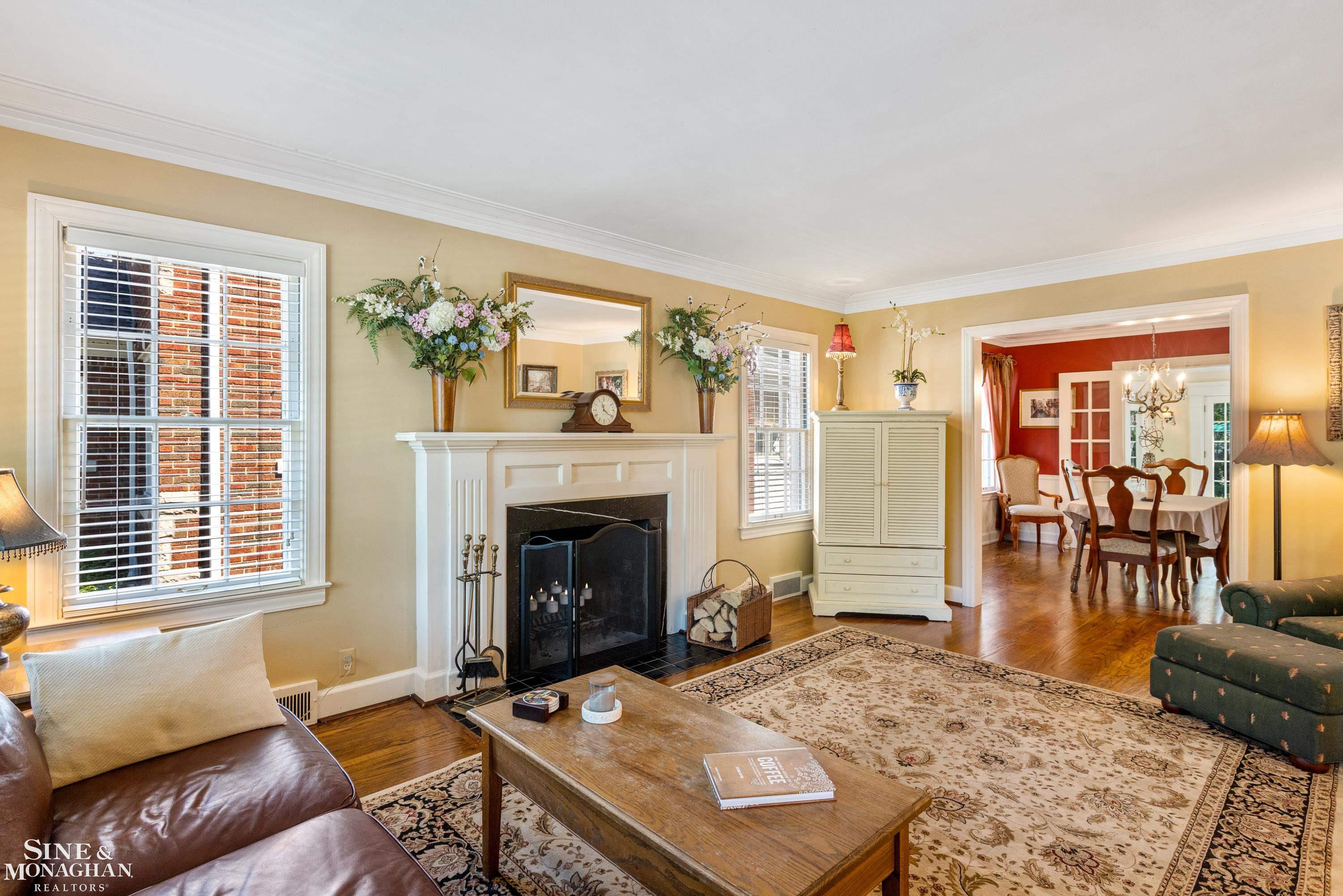 170 Fisher Road Grosse Pointe Farms, MI 48230 - Photo 9 of 38