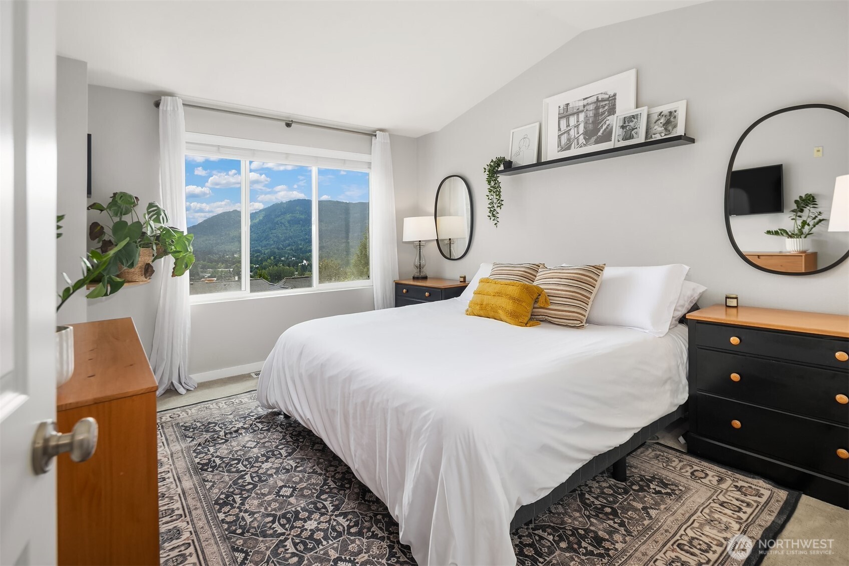 23300 Southeast Black Nugget Road, Unit M2 Issaquah, WA 98029 - Photo 21 of 36